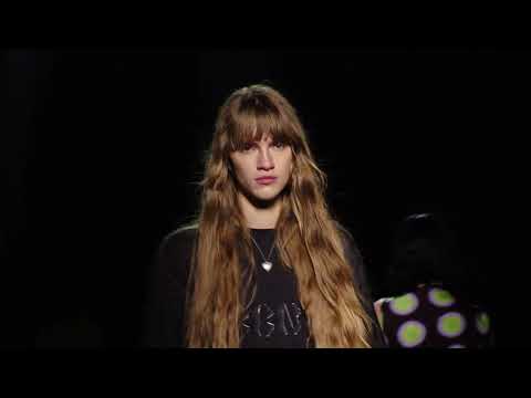 Sportmax Spring Summer 2023   Runway Show