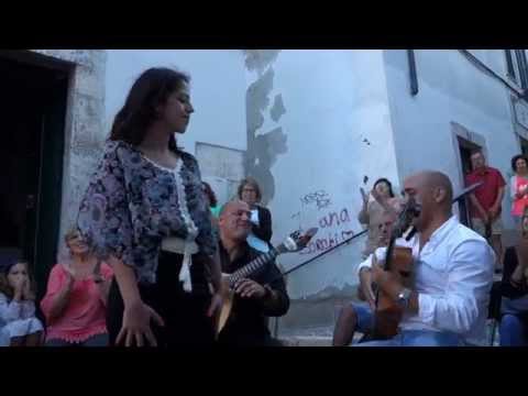 SARA CORREIA - VISITA CANTADA A ALFAMA
