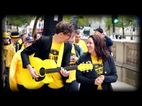 Electric Umbrella – The Electric Umbrella Song (Official Music Video)