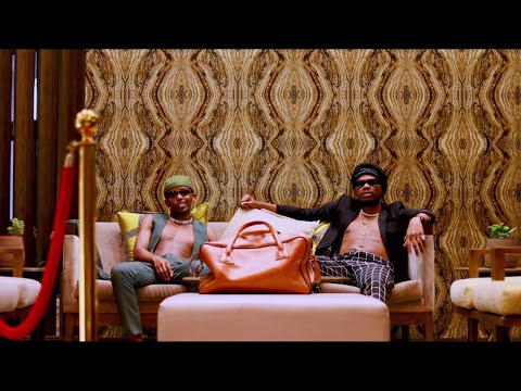 King Joe ft  AndroiDinski - Holomisa (Official Music Video)