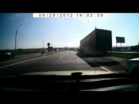 Samochód DPS lewo nadjeżdżających ...