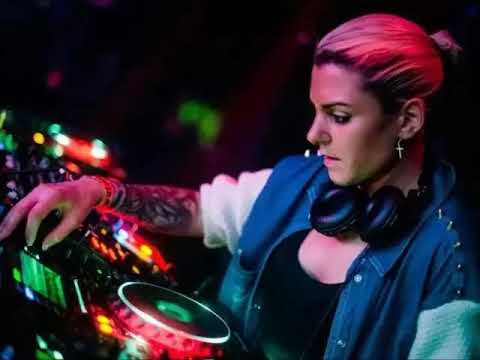 DJ StiffG - Jennifer René vs Christina Novelli in the mix