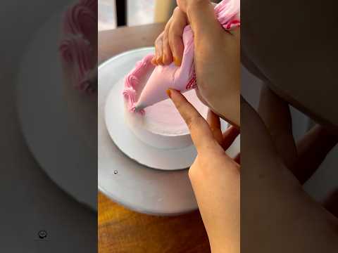 Made this prettiest pink cake 😍 #shorts #shortsfeed #cake