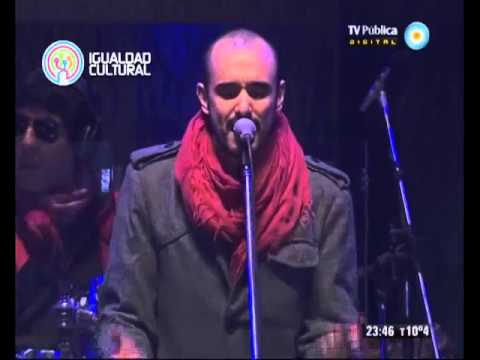 La Estrella Azul - Abel Pintos- (de Peteco Carabajal) HD