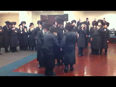 Faltishan Mitzvah Tantz