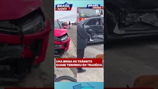 Briga no trânsito quase acaba em tragédia em Curitiba #shorts