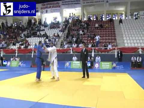 Judo 2009 Antalya: Mitja Jenus (SLO) - Soslan Dzhanaev (RUS) [ 100kg].