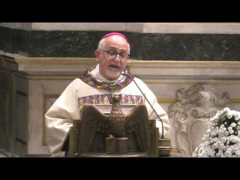 Messa del vescovo Devasini: la strada delle beatitudini, via della santità