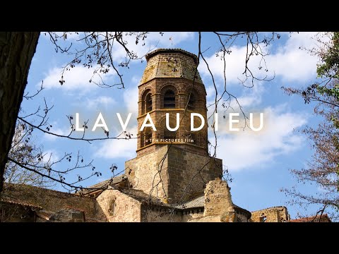 LAVAUDIEU, mais bela vila de França