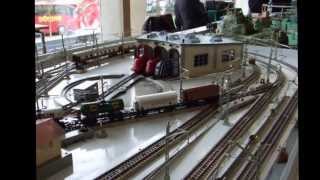 preview picture of video 'Gaggenau 2014, Märklin HO Mittelleiter + Oberleitung im Unimog-Museum'