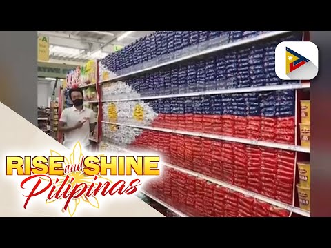 Isang empleyado ng supermarket sa Valencia, Bukidnon, gumawa ng watawat ng bansa gamit ang noodles