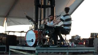 Matt and Kim &quot;I wanna&quot;
