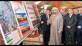 Sa Majesté le Roi Mohammed VI, que Dieu L’assiste, supervise la cérémonie de signature de la convention de réhabilitation et de mise en valeur de l’ancienne médina de Salé