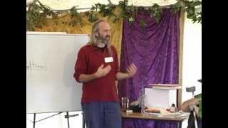 preview picture of video 'Aranya talks Patterns at the UK Permaculture Convergence 2010'