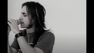 ”Something About You” - Nuno Bettencourt &amp; DramaGods (in studio album ”Love”, 2005)