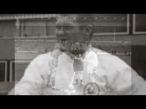 Bobby Collins 1962--1967  Leeds United 149 (24) Goals