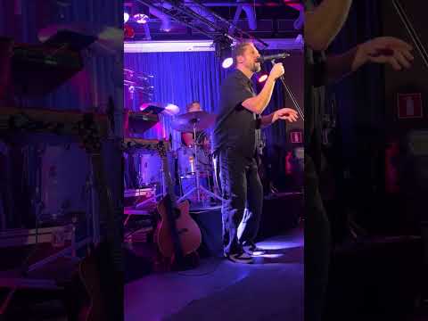 Taikakuu en tiedä biisin nimeä