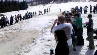 preview picture of video '2010 Beech Mountain Pond Skim'
