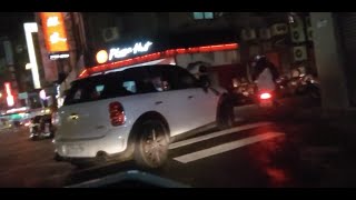 這台是文山區開來的Mini Cooper的嗎？
