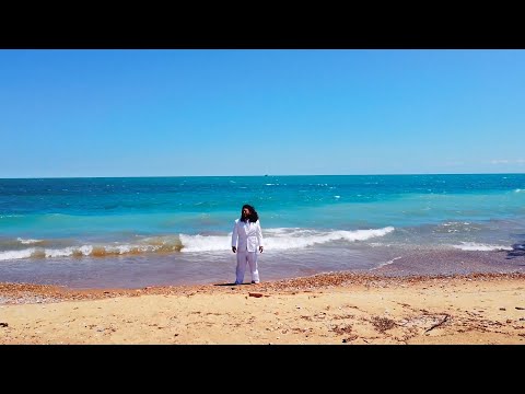 Oliver Fade - Music Is Gonna Save Me (Feat. Alyze)