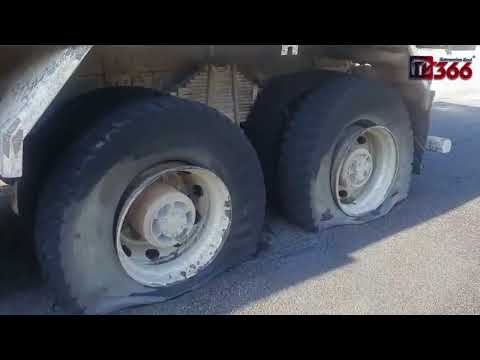Cide'de kamyonun lastikleri bomba gibi patladı