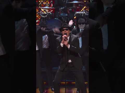 And we're live! #SNL50TheHomecomingConcert #JimmyFallon #Shorts