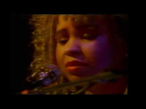 Prince - Interview with Rosie Gaines : Dr. Feelgood (Live)
