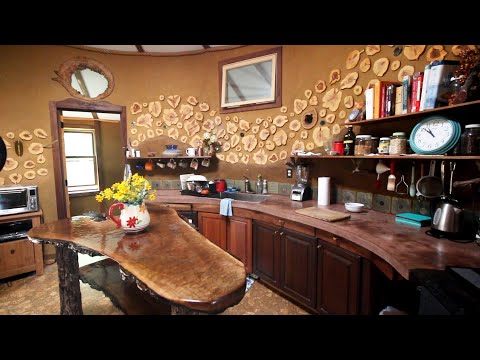 What Chic STRAWBALE LIVING in an ECOVILLAGE is Like