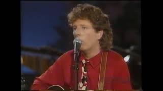 Tim O&#39;Brien - Hold To A Dream - live on The Texas Connection 1993