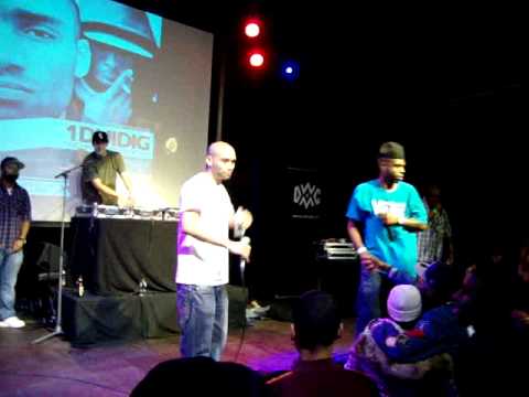 1Duidig - So Lovely Live on stage