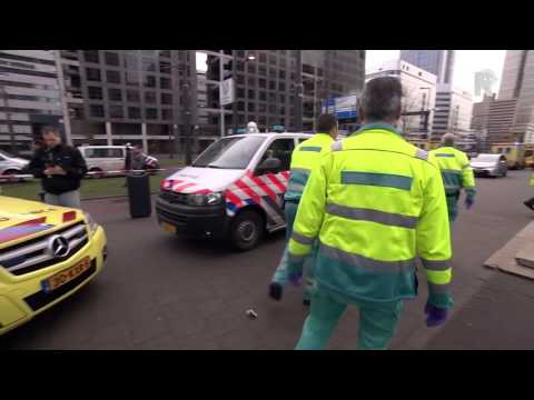 Gewonden bij trambotsing Rotterdam Centraal - Beelden Willem Duivestein