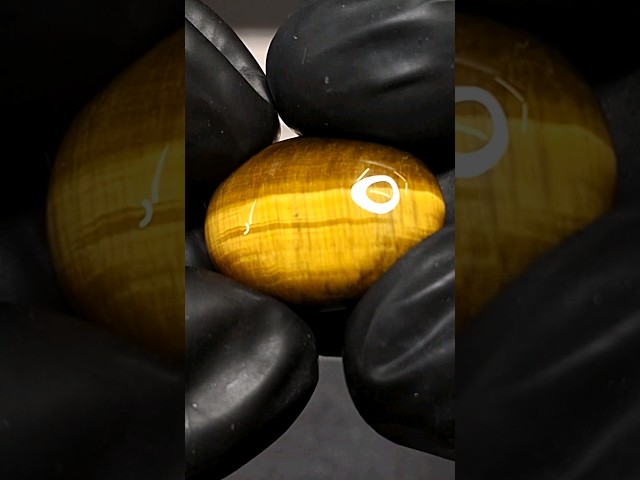 حجر عين النمر الطبيعي مفحوص بشهادة مختبر