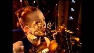 Garbage &quot;The Trick is to Keep Breathing&quot; acoustic Nulle Part Ailleurs, January 1999 1