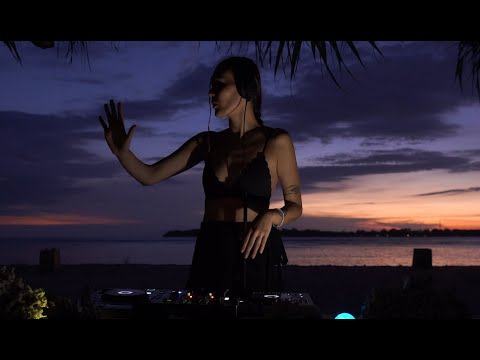 Zana Berg - Live Sunset DJ Set @ Gili Air, Indonesia