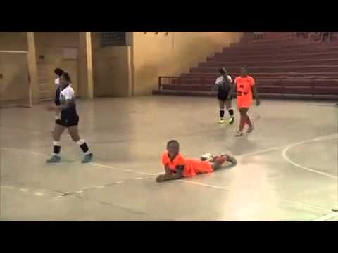 Brutalstes Foul aller Zeiten beim Frauenfußball