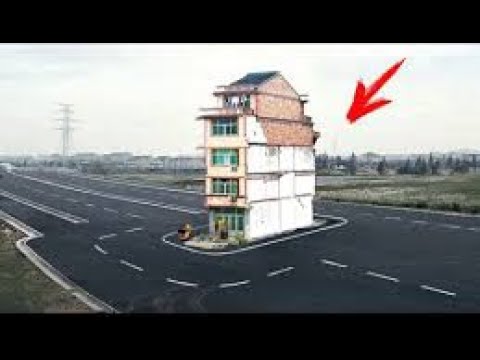 AU DORIT SA DEMOLEZE CASA UNU BATRAN PENTRU O AUTOSTRADA...DAR BATRANUL SA DOVEDIT A FI TARE DAR....