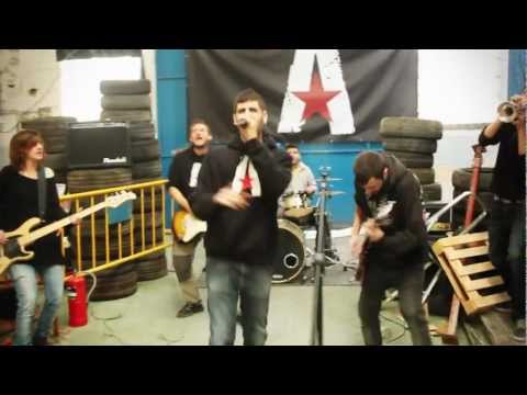 Alcem-nos! - Alerta feat. Alberto (Itaca Band) i Lobo (La Sra. Tomasa)