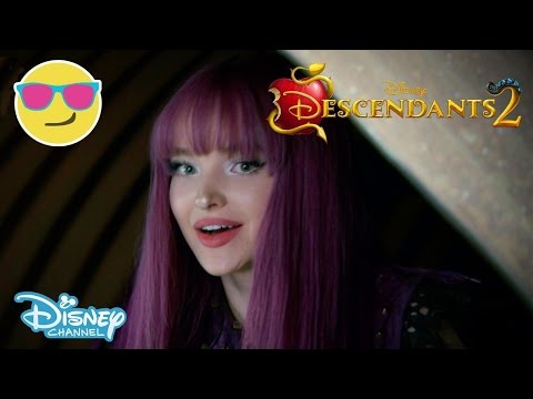 Descendants 2 Clip 'Mal Enters the Cotillion' Video