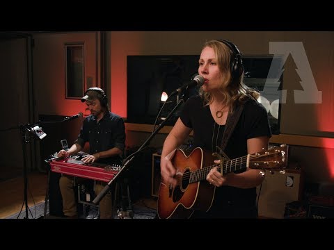 Nora Jane Struthers - Grass | Audiotree Live