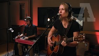Nora Jane Struthers - Grass | Audiotree Live