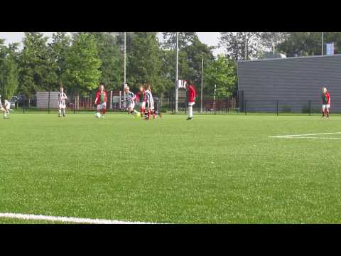 Lina's First match for DSS M11 2nd goal chance