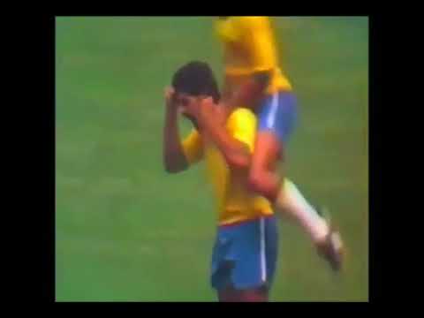 Roberto Rivelino (Brasil) - 03/06/1970 - Brasil 4x1 Tchecoslováquia - 1 gol