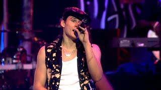 Download lagu Blue - Fly By (Live) mp3