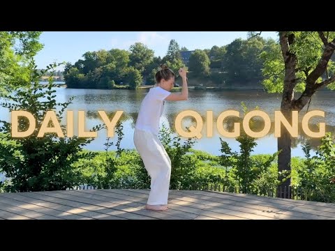 5 Qigong Exercises to WAKE UP Your Body Daily