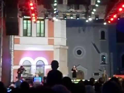 Lucie Bílá - Desatero (Hallelujah) v Ružomberku 4.7.2014 (live)