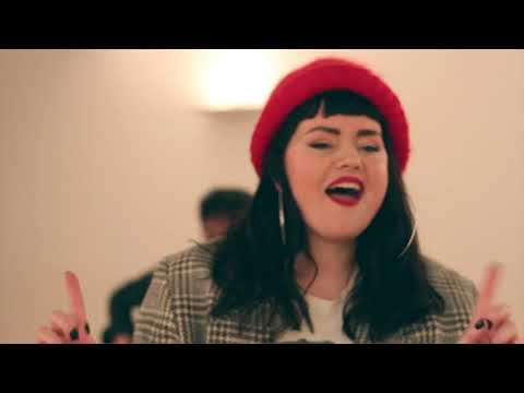 Jennie Lena sings Michael Jackson unplugged - bij Kunstmin