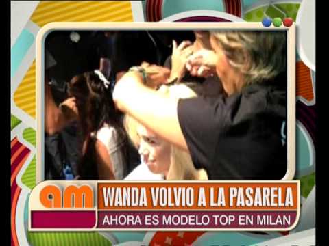 AM - Wanda Volvio a la Pasarela