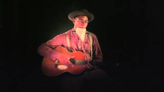 Dom Flemons - Charmin' Betsy