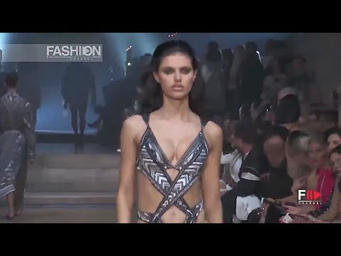 JULIEN MACDONALD Highlights Spring 2020 London - Fashion Channel