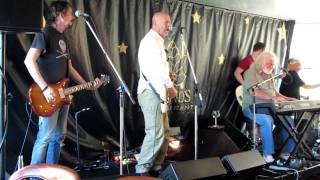 "Sweet Sweet Love" Russell Morris and Brian Cadd soundcheck